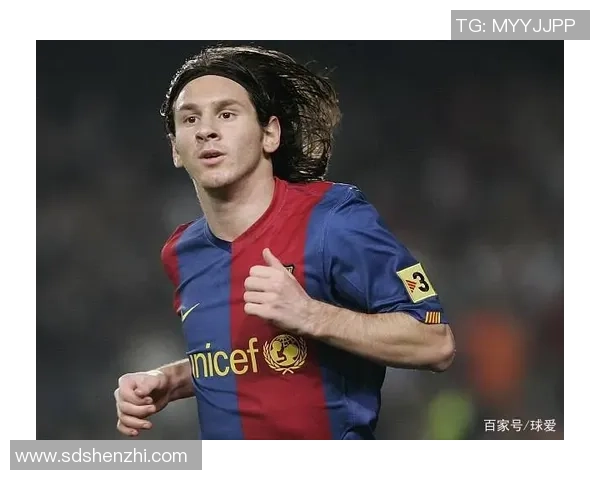 足球球星独特发带造型解析 他们背后的故事与个性展示